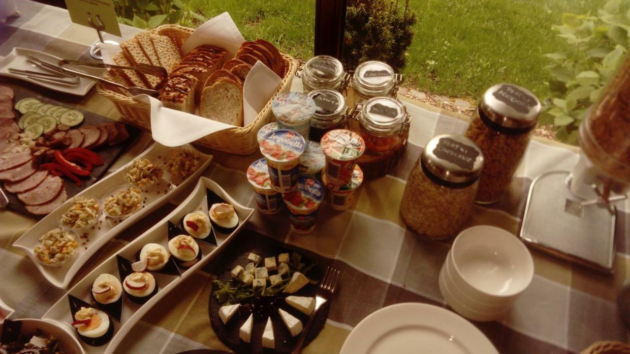 Pensjonat Dworek Polski Chojno  Εξωτερικό φωτογραφία